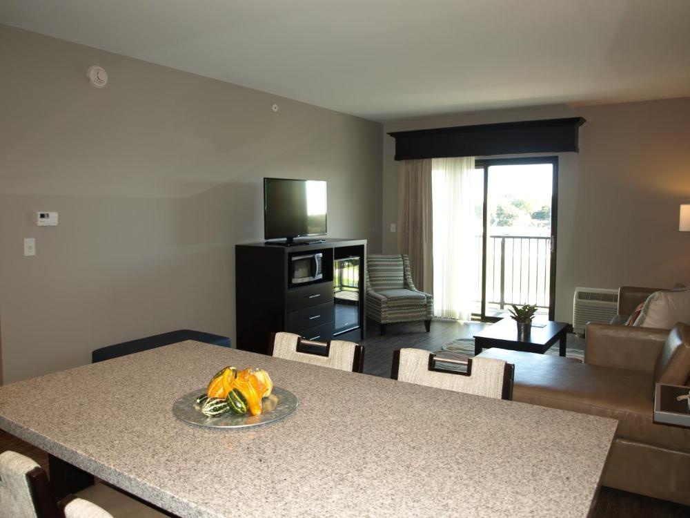 Hotel at Batavia Downs Image 44